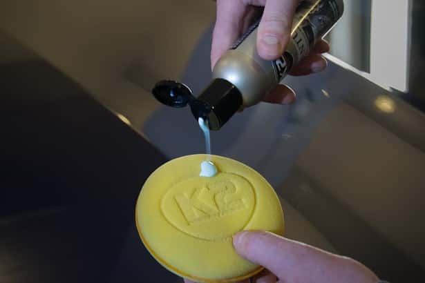 wosk quantum, nakładanie na aplikator wosku w mleczku